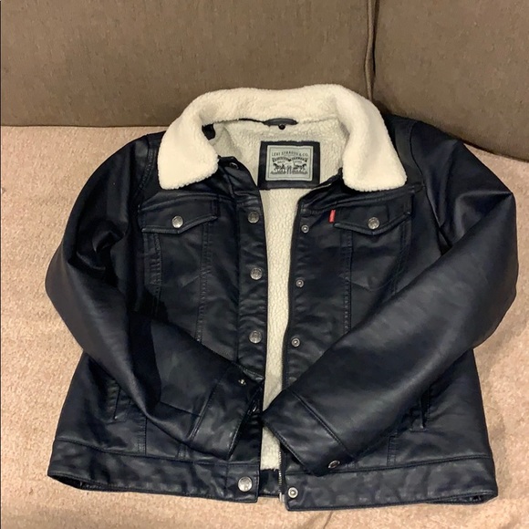 Levi's Jackets & Blazers - Levi Strauss Fur lined Leather jacket